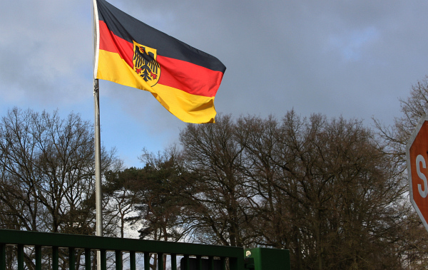 Datei:Muna Bundesflagge.jpg