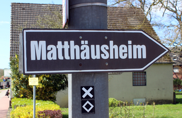 Datei:Schild Matthäusheim.jpg