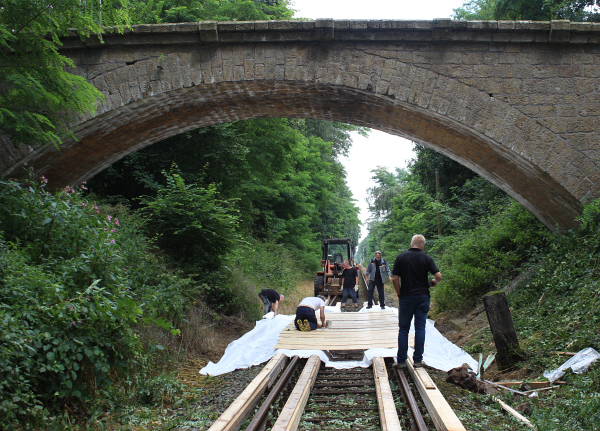 Datei:Brücke Wiesental Abrissvorbereitung.jpg