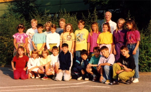 Datei:5B 1991 1992.jpg