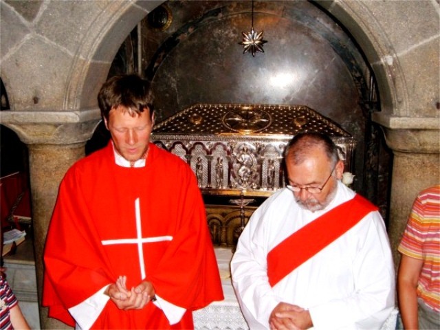 Datei:2005.07.k Grab des Jakobus.jpg