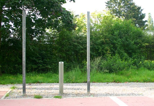 Datei:Stadtplanvitrine abgebaut.jpg