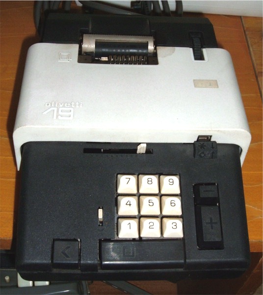 Datei:Tischrechner olivetti 19.jpg