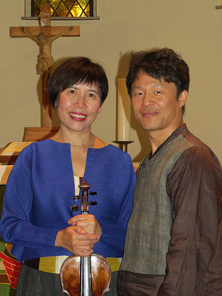 Datei:Koreaner Foto kl.jpg