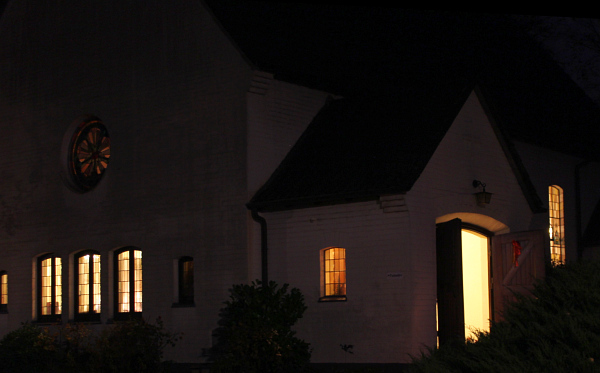 Gnadenkirche nachts.jpg