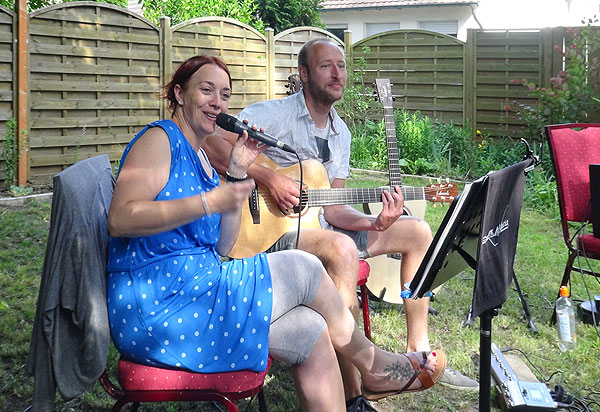 Datei:Onpurpose8 kl.jpg