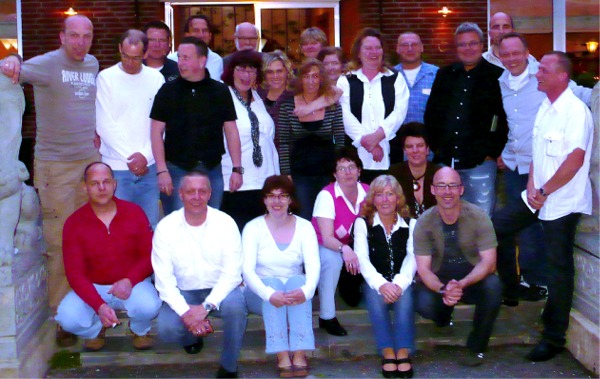 Datei:2009 Klassenfoto für die Zeitung.jpg