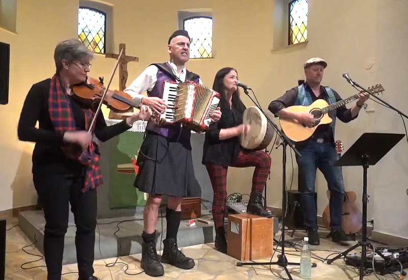 Datei:Sandy 24 10 gr.jpg