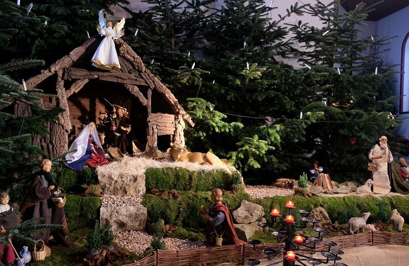 Datei:Weihnachten 25 Krippe St.Matthäus.jpg