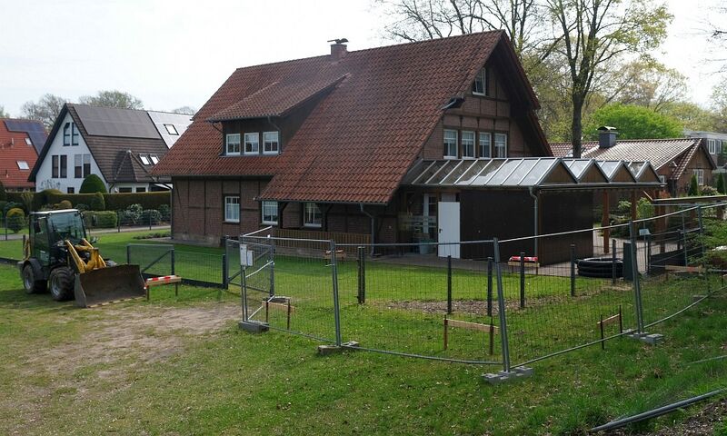 Datei:HV Platz für Backhaus.jpg