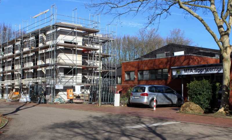 Datei:Tennisinternat im Bau.jpg