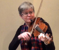 Fiddleplayer Julia Dignan
