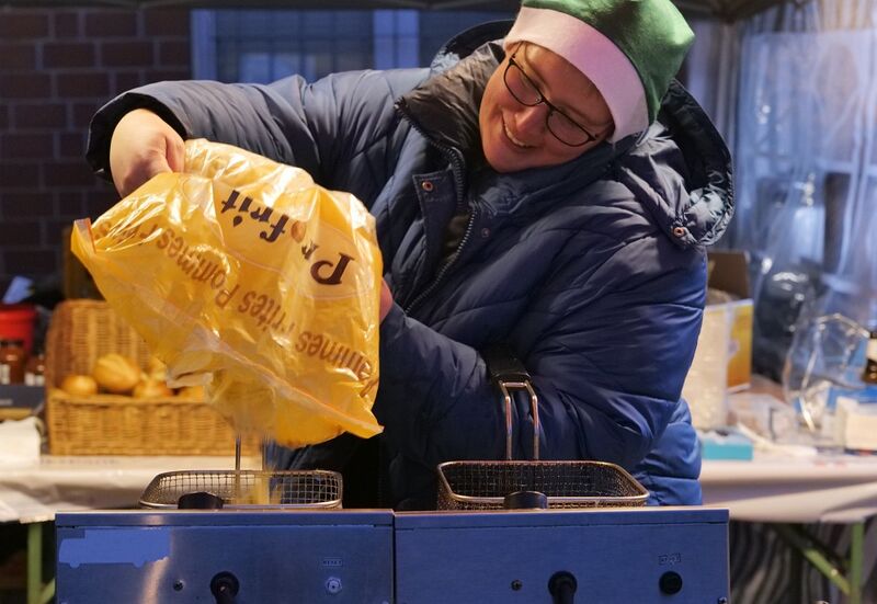 Datei:WM 24 WOLF Pommes.jpg