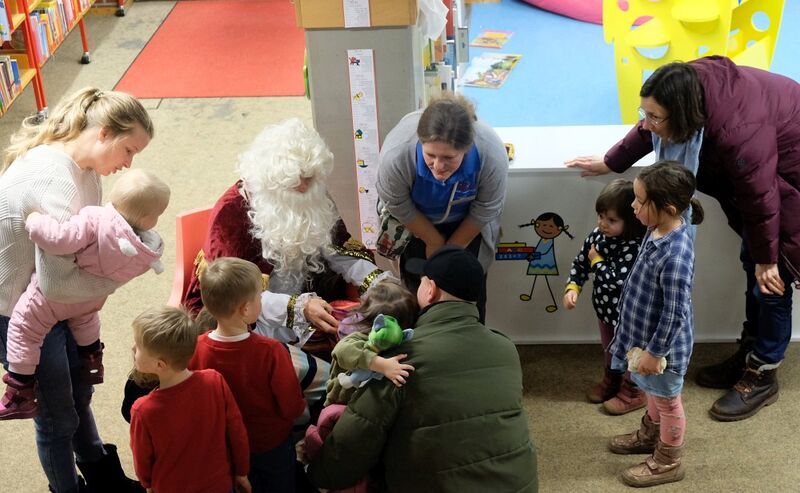 Datei:WM 24 BiBi Nikolaus.jpg