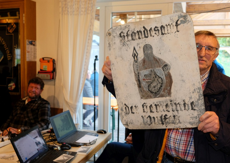 Datei:Schild Standesamt der Gemeinde Wulfen.jpg