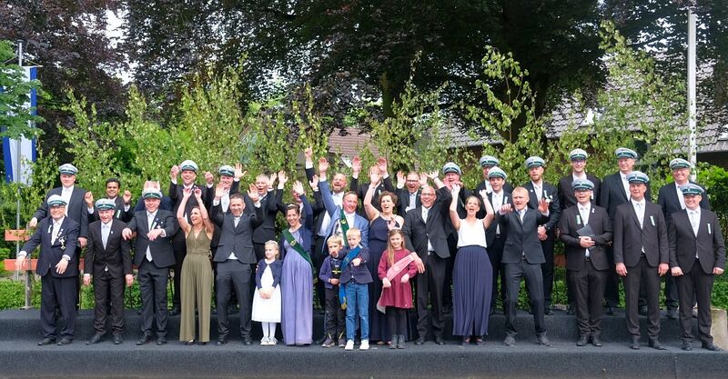 Datei:Schützenfest 25 Thron.jpg