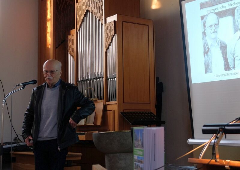 Datei:Schneider in der Gnadenkirche.jpg