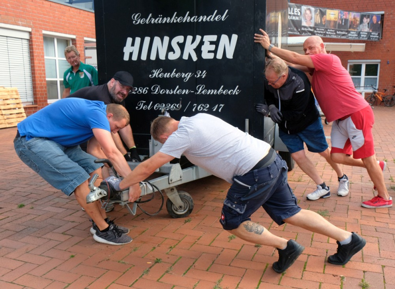 Datei:KS24 Getränkewagen.jpg