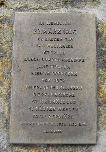 Datei:Gedenktafel1945.jpg