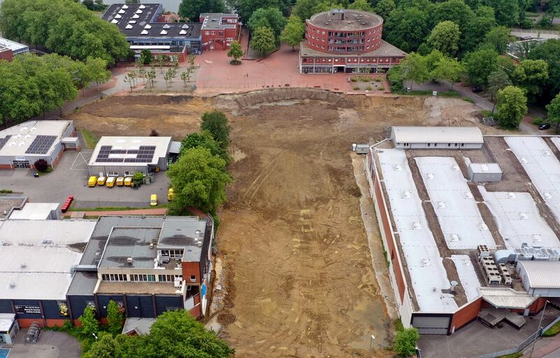 Datei:BLUDAU Luftbild Freifläche.jpg