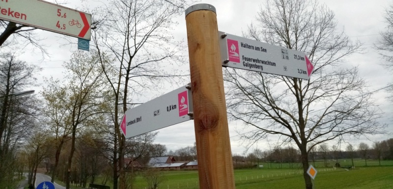 Datei:Schilder Hohemarksteig.jpg