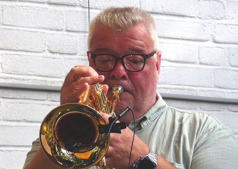 Datei:Jazzis5.jpg