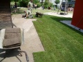05.07.2012, Der Rollrasen wird verlegt.