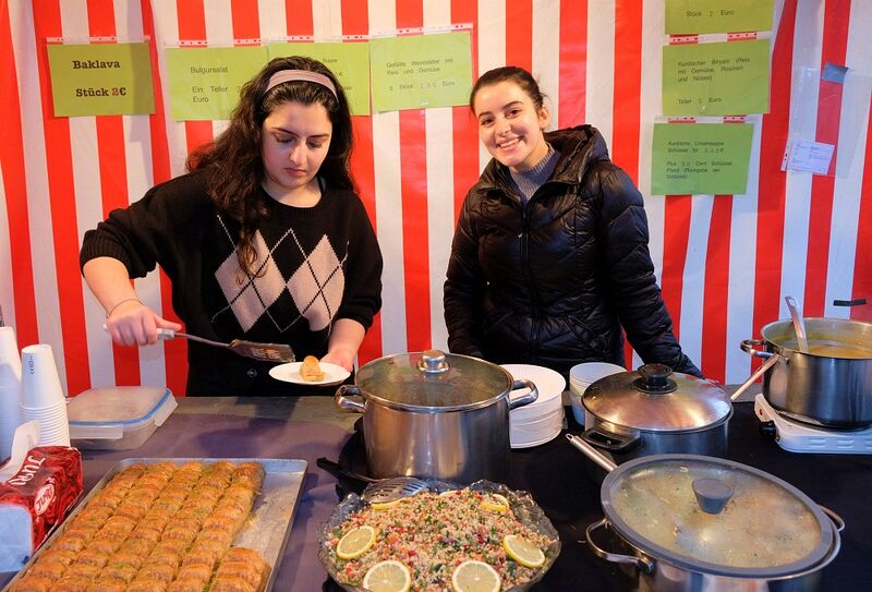 Datei:WM 24 kurdisch.jpg