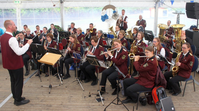 Datei:HV 100 Blasmusik.jpg