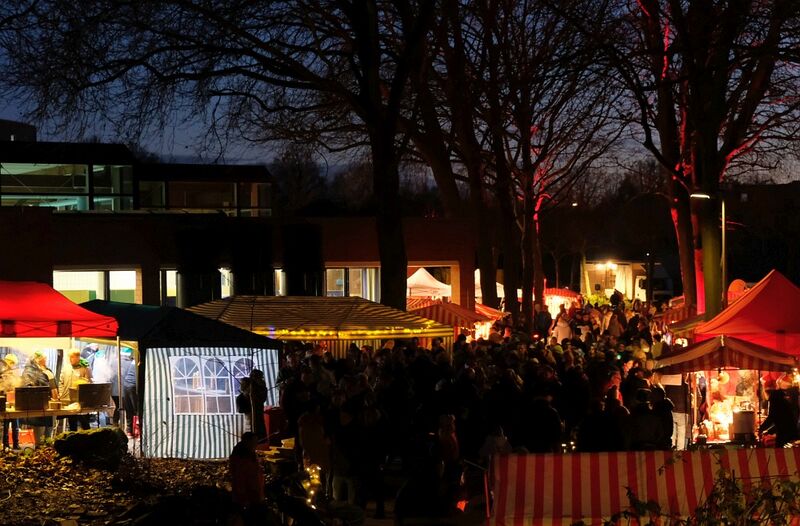 Datei:WM 24 Totale im Dunkeln.jpg