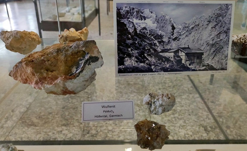 Datei:Wulfenit TU München.jpg