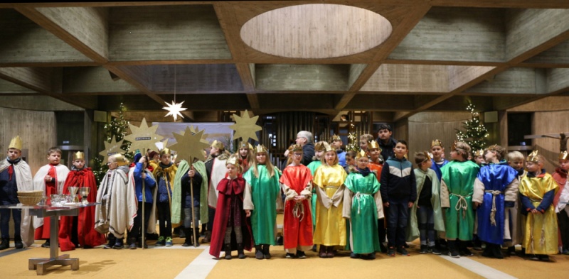 Datei:DRABINIOK Sternsinger Gottesdienst 19.jpg