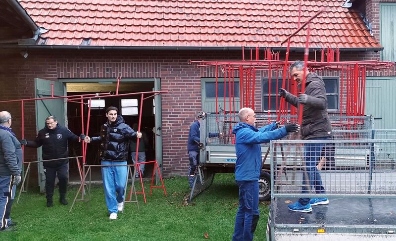 Datei:WM 24 Stände holen.jpg