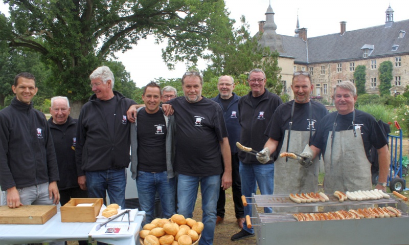 Datei:Seelsorgeeinheit Gottesdienst im Schlosspark HV Wulfen.jpg