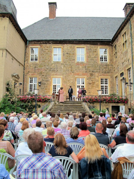 Datei:Terrasse.jpg