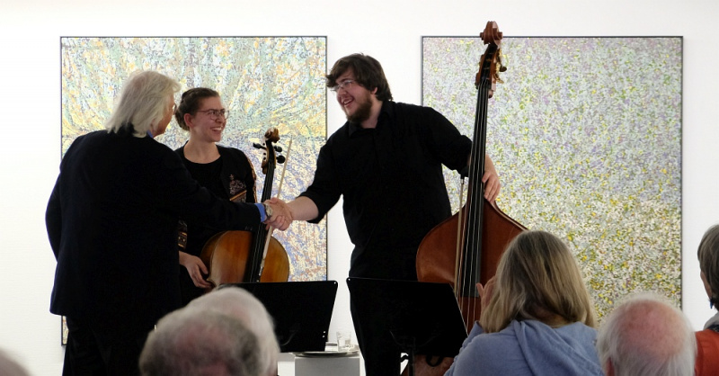 Datei:Gruber Duo Handschlag.jpg